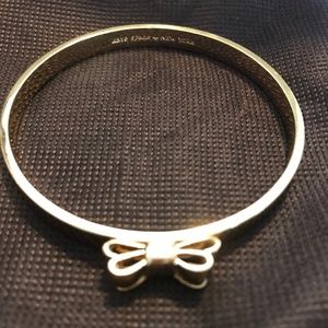 Kate Spade New York Bow Bracelet in Gold